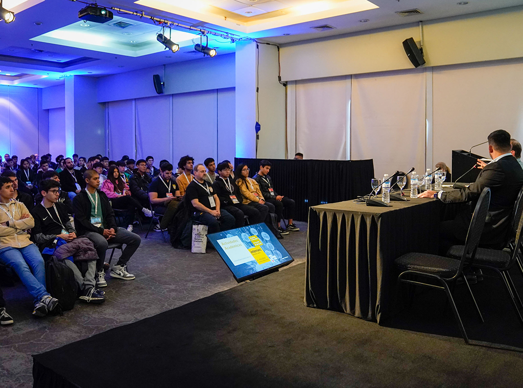 foto de una conferencia dictada en Intersec buenos aires